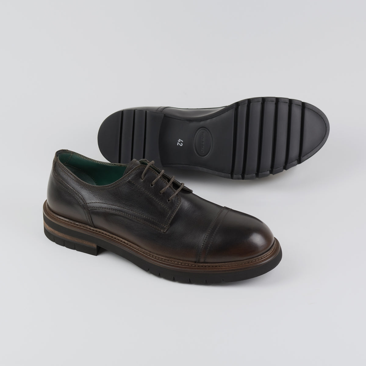 DERBY - K021 MARRONE